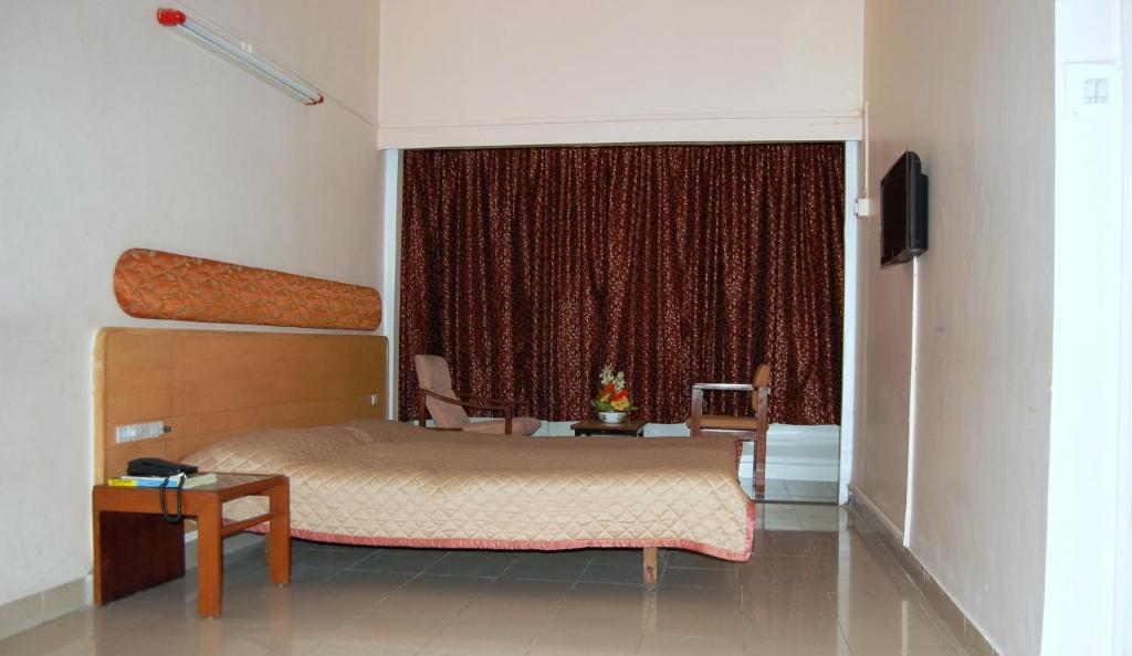 Hotel Raviraj Pune Zimmer foto